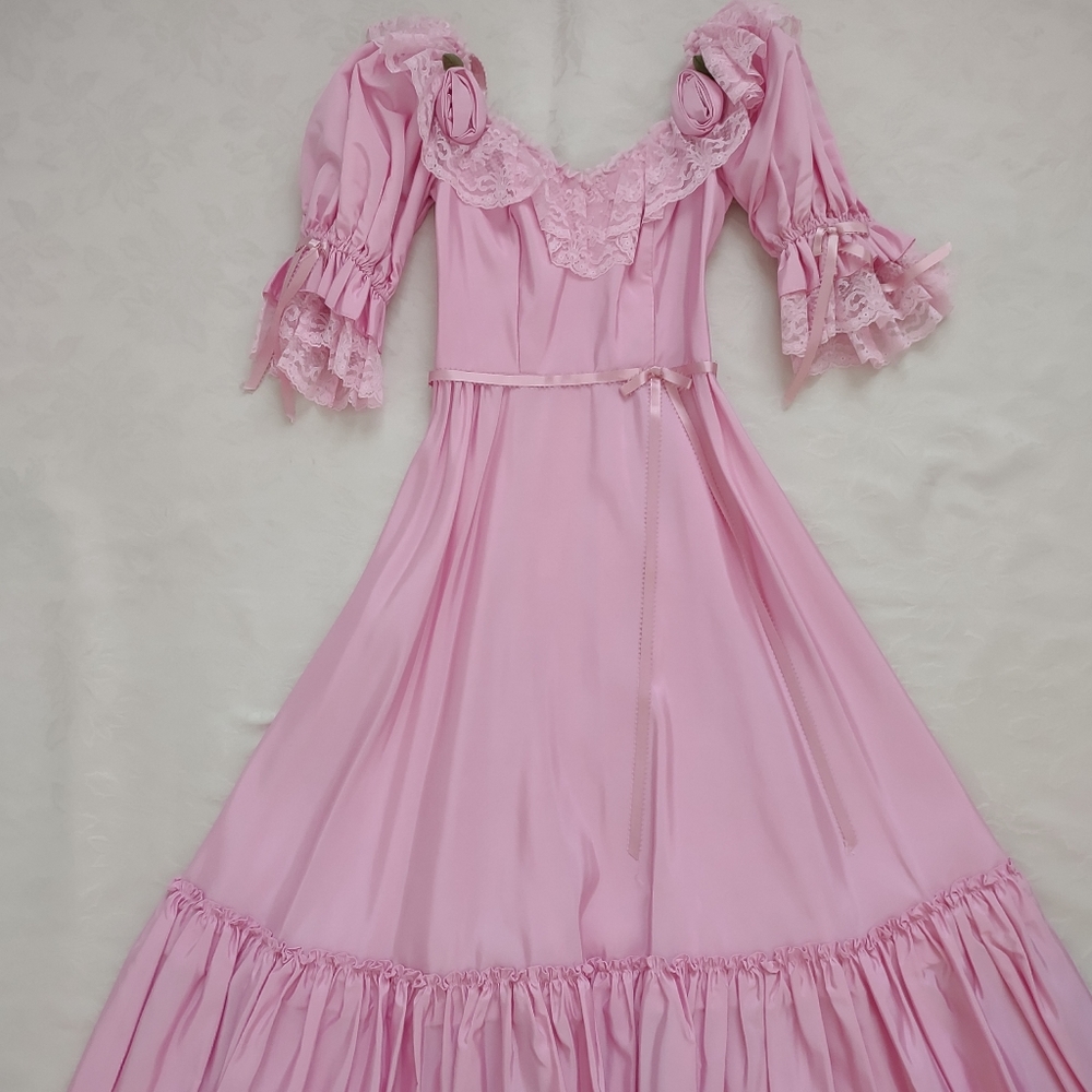 Vintage Pink Tea-Length Lace Trim Dress